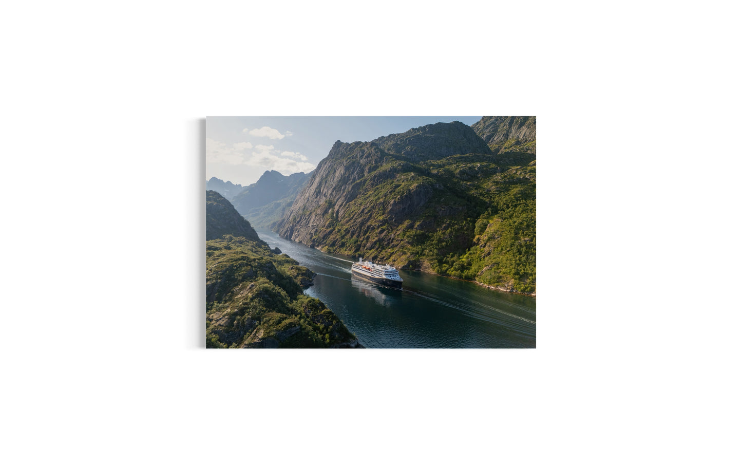 Sailing the fjords | Dronebillede fra Norge