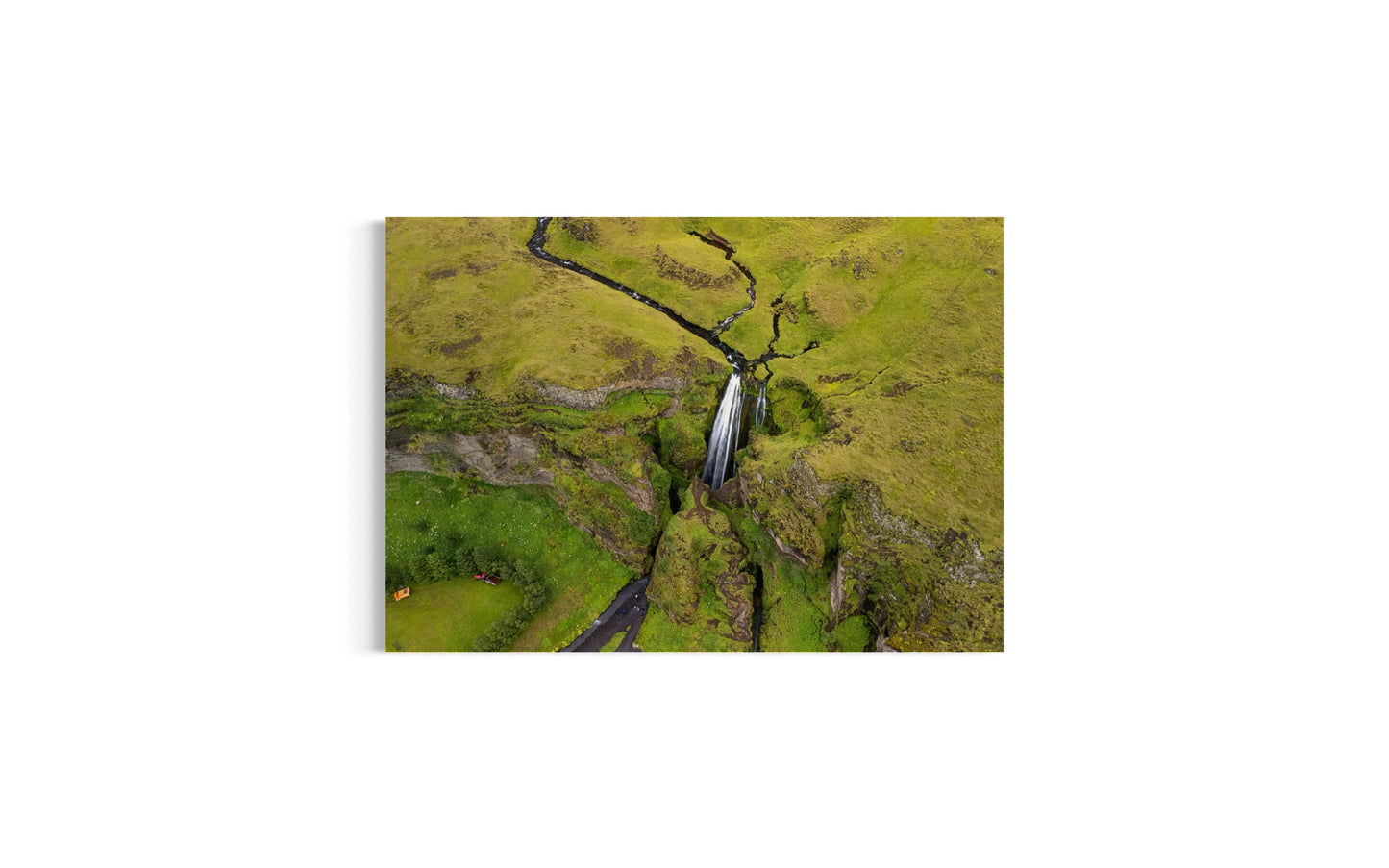Secret Waterfall | Dronebillede fra Island