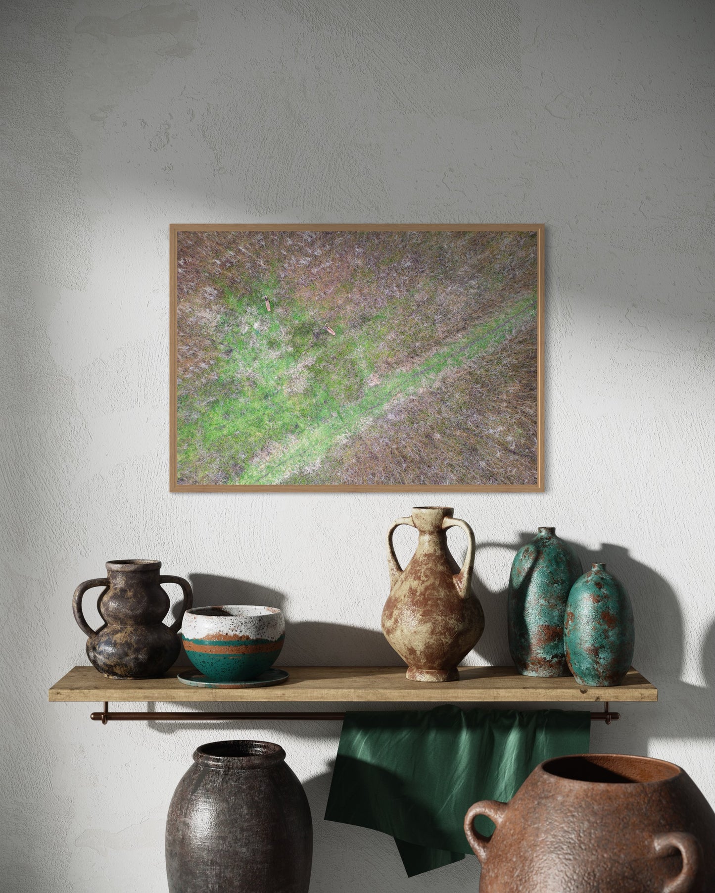 landskabsbillede taget over
en pilemark hvor krondyr ses. Dronebillede af landskab, natur og arkitektur trykt som plakat eller på fotolærred til hjemmet.