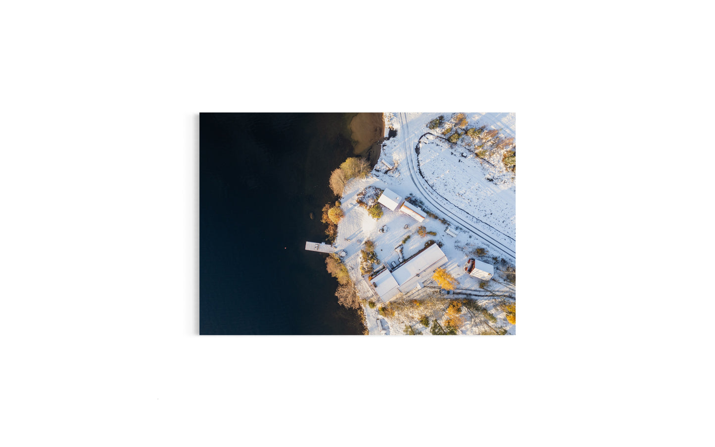 Winter Cottage | Drone billede fra Sverige