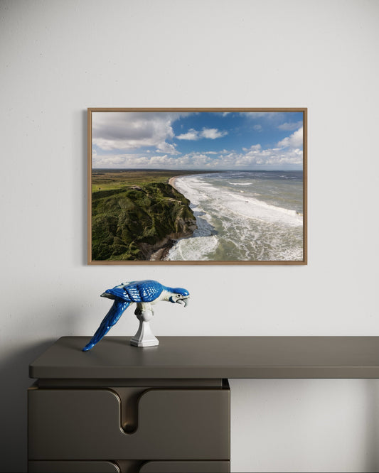Landskabsbillede fra Bulbjerg ved vestkysten i Nordjylland. Dronebillede af landskab, natur og arkitektur trykt som plakat eller på fotolærred til hjemmet