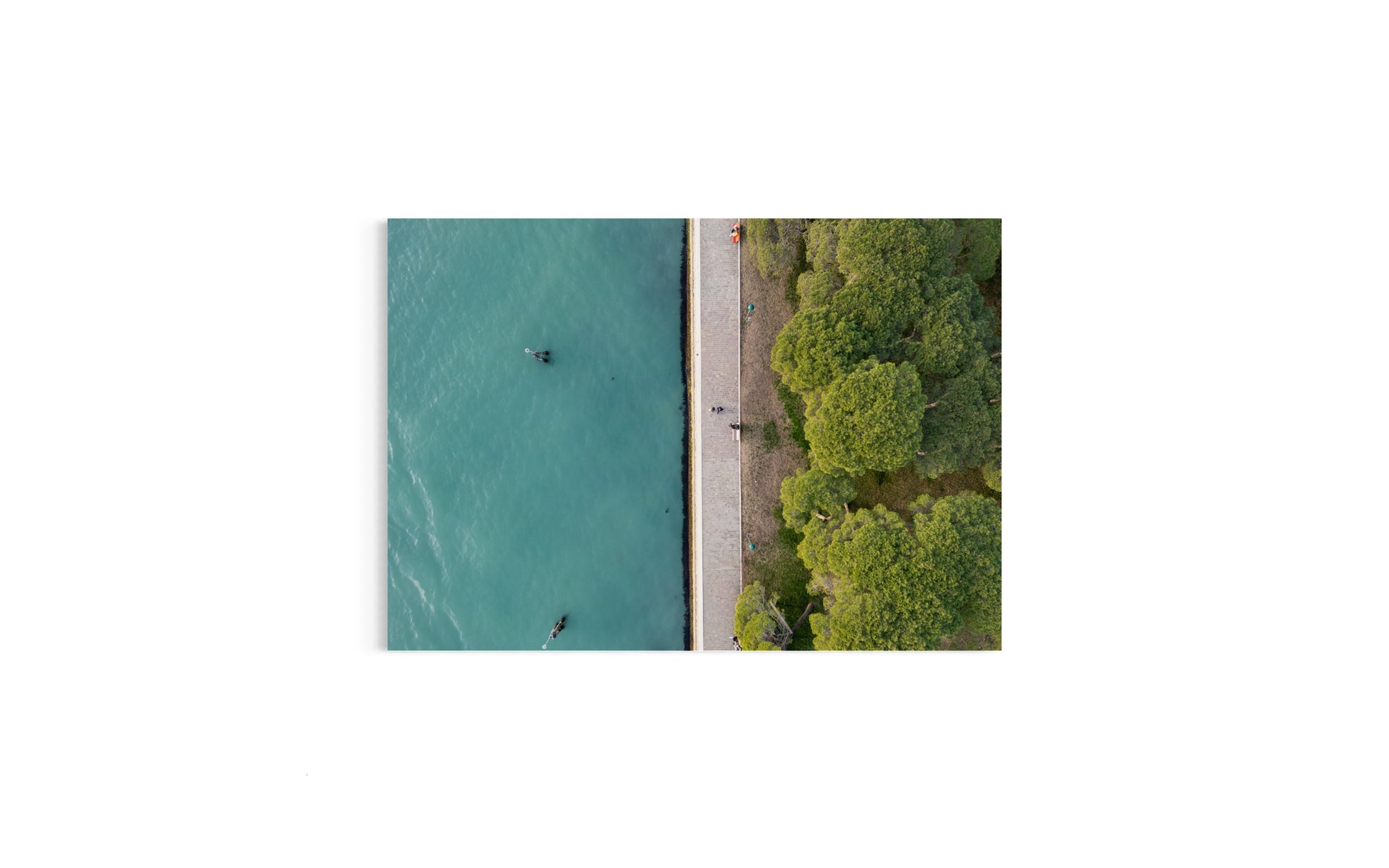 landskabsbillede af Lagunen og parken i Venedig, Italien. Dronebillede af landskab, natur og arkitektur trykt som plakat eller på lærred til hjemmet.