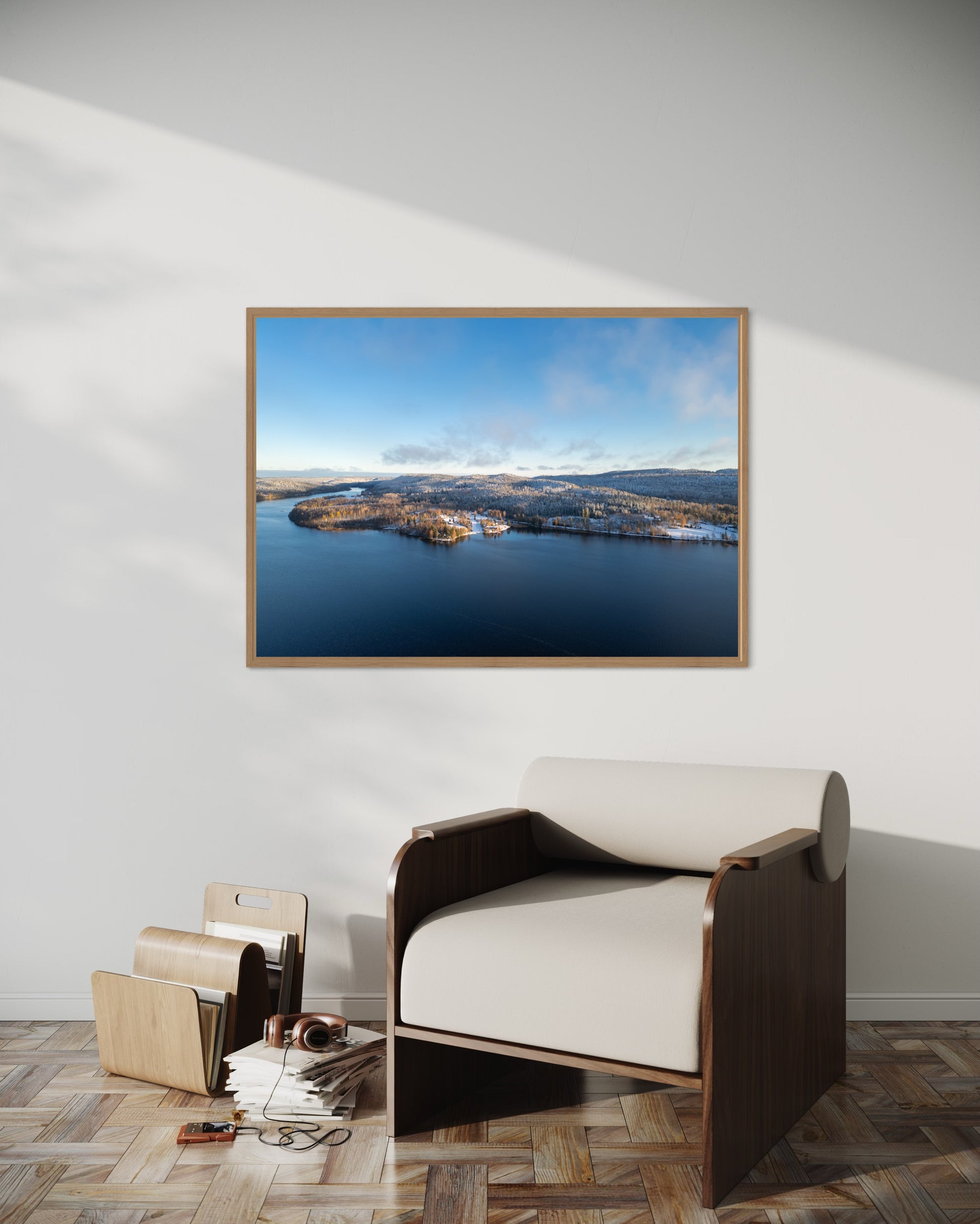 Landskabsbillede taget ved Åmål, i Sverige,i vinterhvid beklædning. Dronebillede af landskab, natur og arkitektur trykt som plakat eller på fotolærred til hjemmet